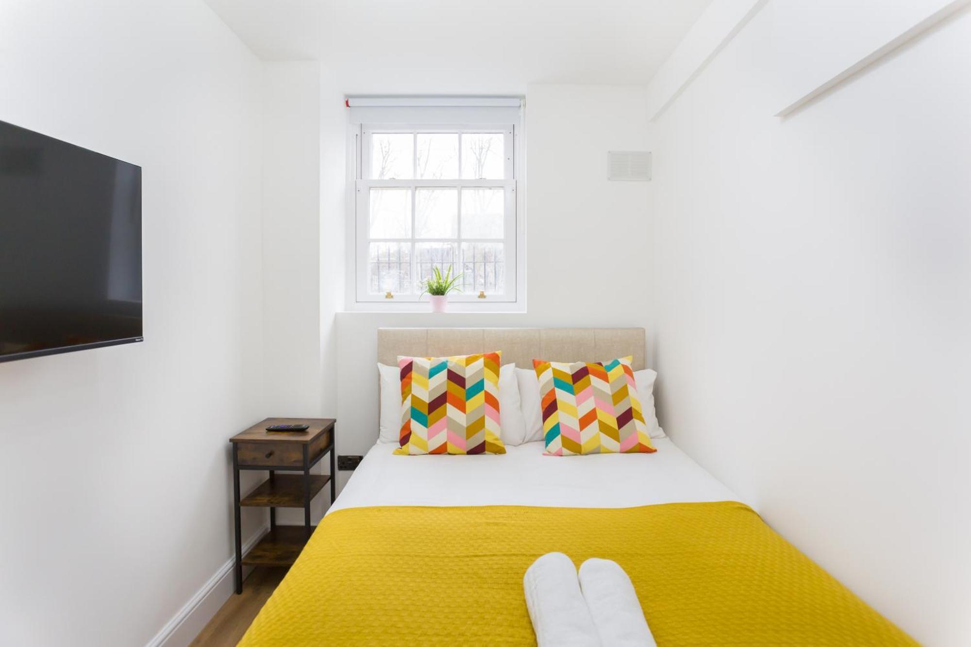 City Centre One Bedroom Apartment Next To Station, Newly Renovated Londres Extérieur photo